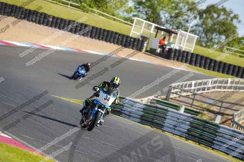 enduro digital images;event digital images;eventdigitalimages;mallory park;mallory park photographs;mallory park trackday;mallory park trackday photographs;no limits trackdays;peter wileman photography;racing digital images;trackday digital images;trackday photos